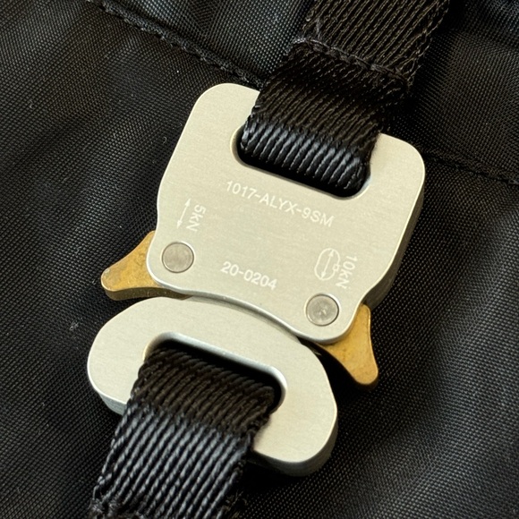 1017 Alyx 9SM Nylon Short Sleeve Button Up Shirt Black Size Small - Picture 5 of 8